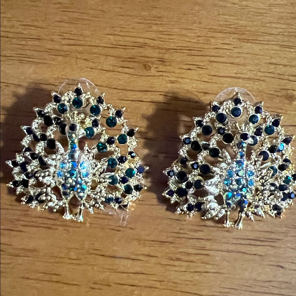 Elegant Blue and Gold Jewelry Set - Picture 2 of 3